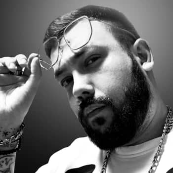 Стример PashaNemec